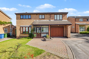 Caernarvon Close Walton